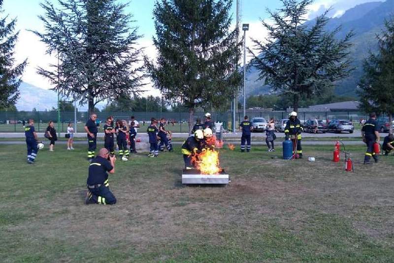 A Pollein il 3° campeggio per gruppi giovanili dei vigili del fuoco volontari